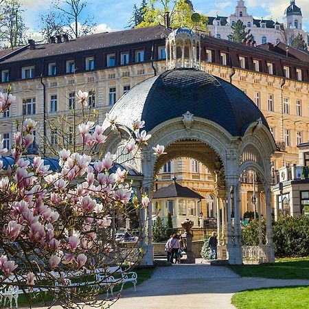 Krivan Hotel Karlovy Vary Bagian luar foto