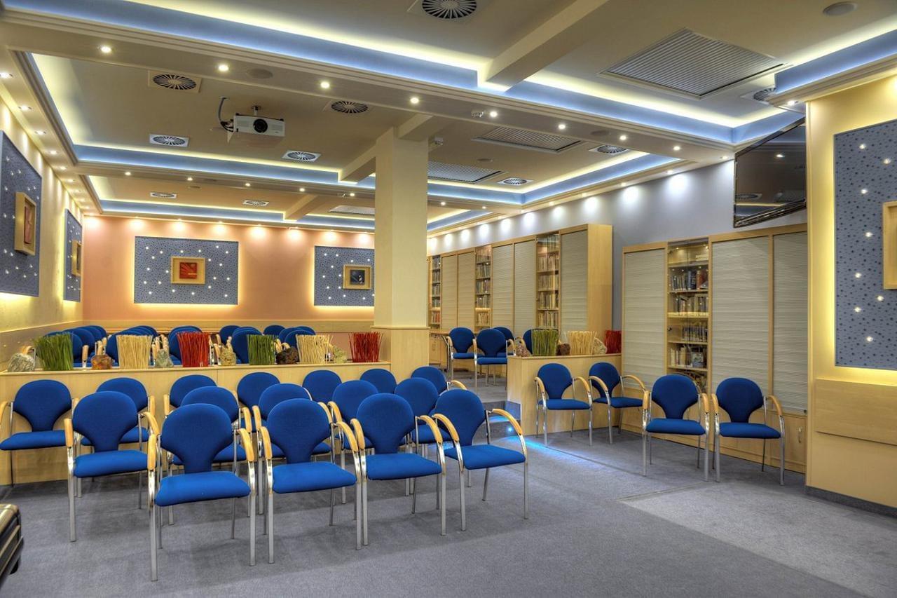 Krivan Hotel Karlovy Vary Bagian luar foto