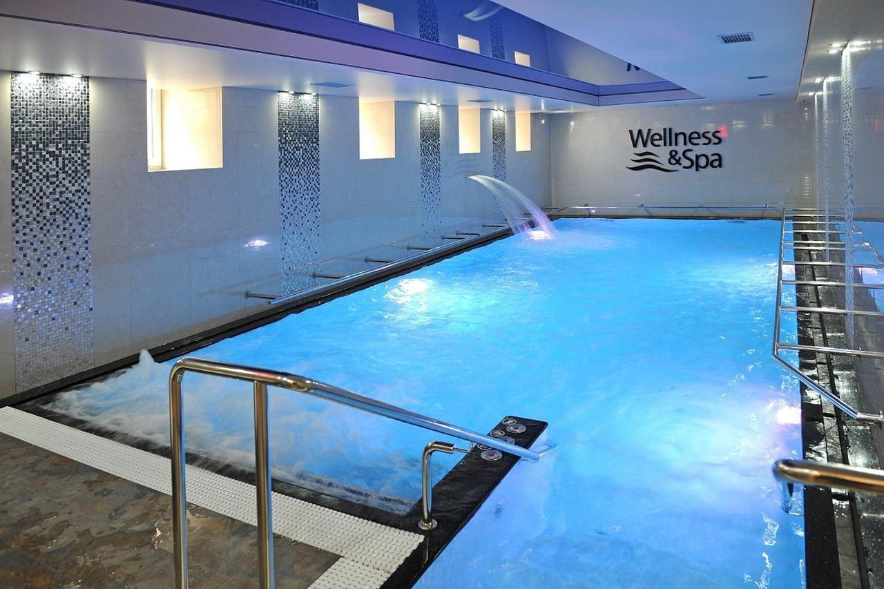 Krivan Hotel Karlovy Vary Bagian luar foto