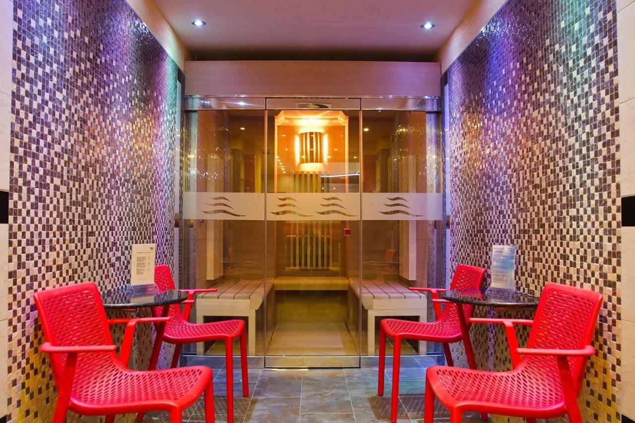 Krivan Hotel Karlovy Vary Bagian luar foto
