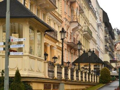 Krivan Hotel Karlovy Vary Bagian luar foto