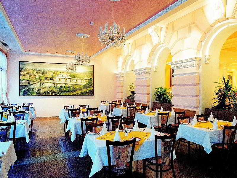 Krivan Hotel Karlovy Vary Bagian luar foto